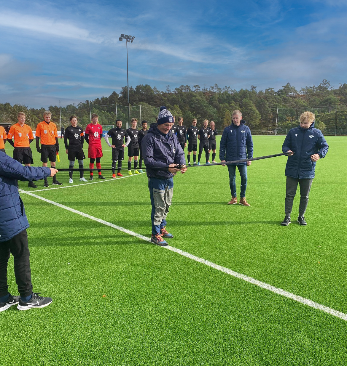 Murberg åpnet nye Omsundet kunstgress
